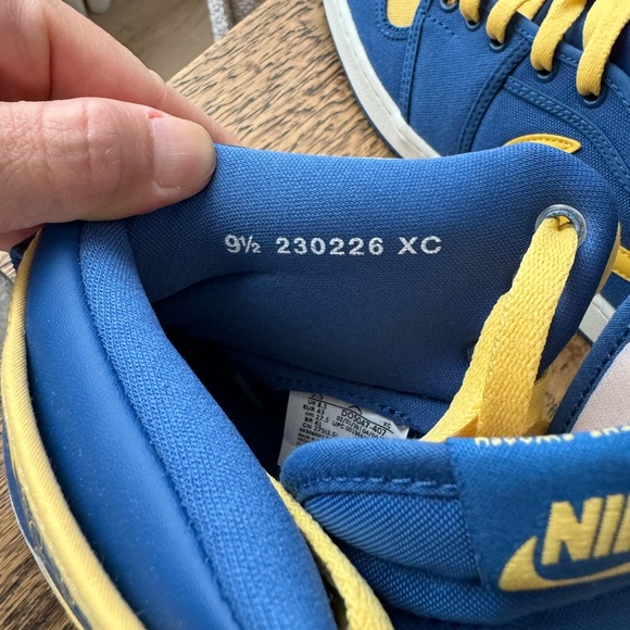 NIKE | Air Jordan 1 Retro AJKO Laney True Blue-Topaz Gold *NEW* (size 9.5) - Picture 3 of 11